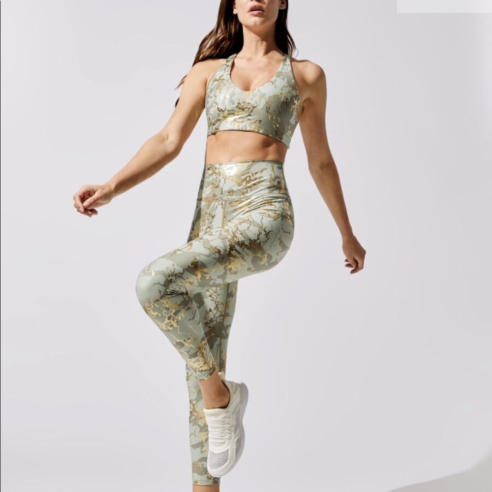 NWT Carbon 38 Marble Shine Bra ONLY